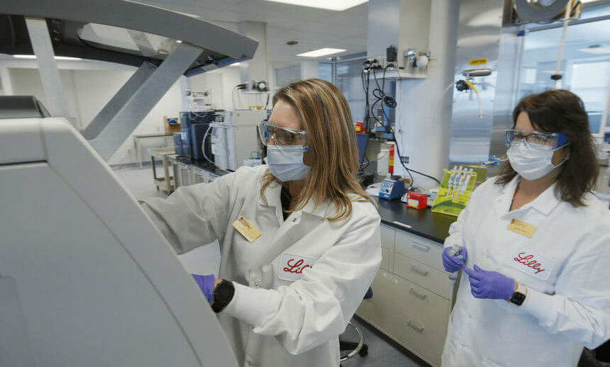 two women working in lab