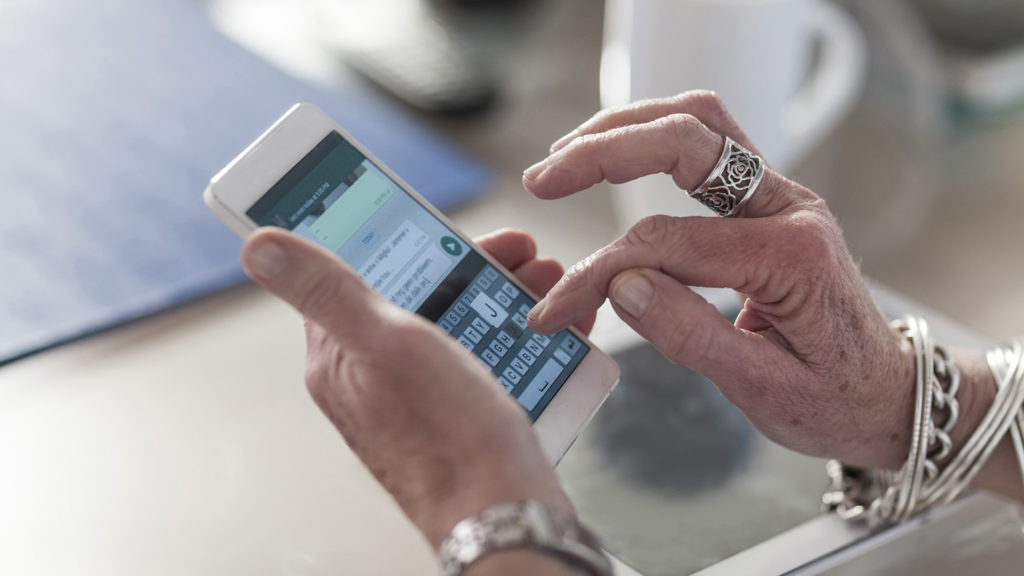 Smartphones: ‘digital dementia’ contributor or cognitive memory aid?